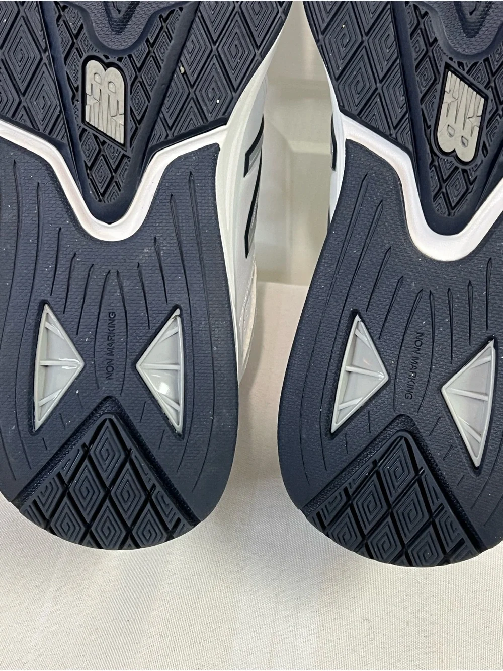 New Balance style MX857wN2 4E wide navy white. Comfort orthotics sneaker 10 1/2